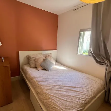 Apartment T2 Avec Terrasse - Motte